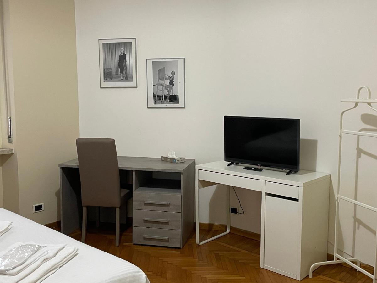 ミラノCity House Viale Murilloアパートメント エクステリア 写真